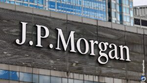 JPモルガン、ETFの流れが分岐する中、ビットコインは地価下落取引で金を押し上げていると語る