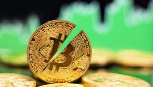 次のビットコインの半減期はいつですか?残りは 100,000 ブロックのみ