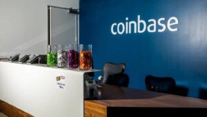 Coinbase CEO、米国政府は1兆ドル以上のビットコイン準備金を保有する可能性があると発言
