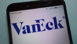 DeFiがウォール街の機関に訴訟を起こす中、VanEckのトークン化ファンドがオイラーに上陸