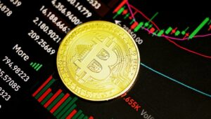 ビットコインは76,000ドルの再テストの中で「数カ月で最も危機的な週」に直面している – 投資家は心配する必要があるか？