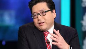 仮想通貨強者のトム・リー氏、「仮想通貨の冬は終わった」と述べ、イーサリアムの目標を2万2000ドルに設定