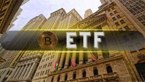 ETF買いが強まる中、ビットコインは8万2000ドルの抵抗線を試す