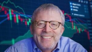 ピーター・ブラントのXRPに関する物議を醸すコメント：「愚かなコイン」