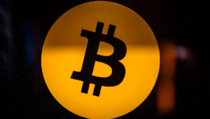 著名なアナリストがこの水準をビットコイン下落の兆候と指摘